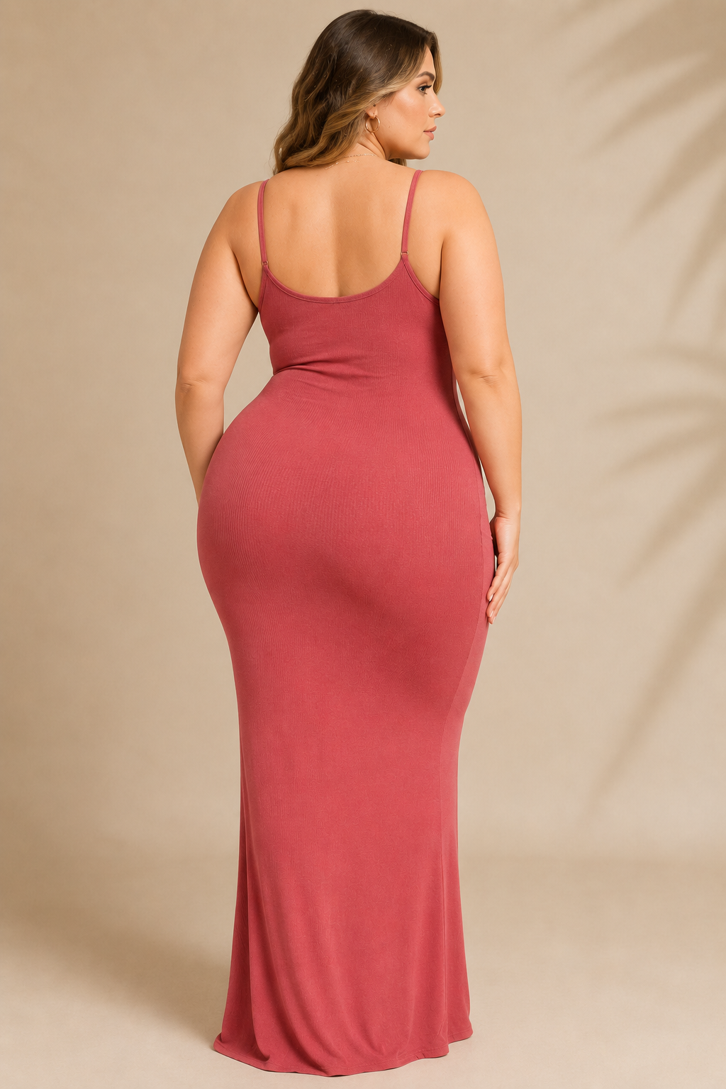 Robe Sculptante Longue Élégance